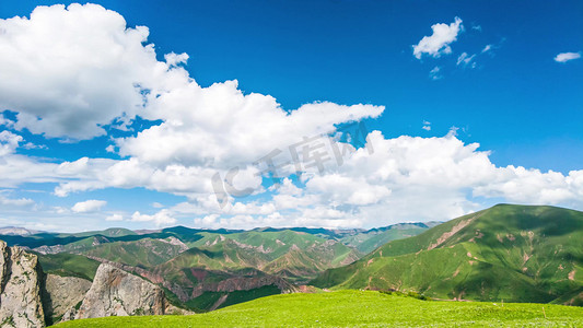 骑行青海湖摄影照片_青海省玉树州高原山川风光摄影