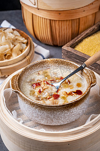 养胃摄影照片_早餐美食传统养胃小米粥摄影图配图