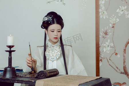 国风美女摄影照片_传统文化历史传承国风八雅摄影图配图