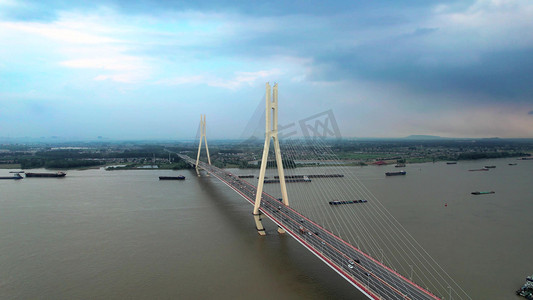航拍江苏省南京市地标长江第二大桥桥梁