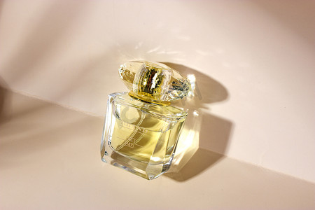 美妆产品棚拍香水香水礼物单个物体摄影图配图