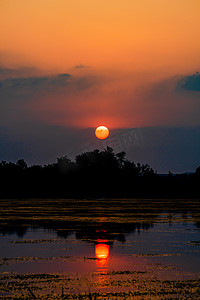 秋天自然风景夕阳日落户外拍摄摄影图配图