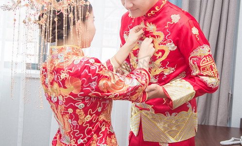 新娘结婚秀禾嫁娶中式摄影图配图