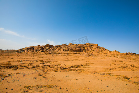 新疆自然风光白天蓝天下的荒漠户外无摄影图配图