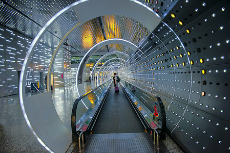 回程摄影照片_广州广州机场飞机场交通出行摄影图配图