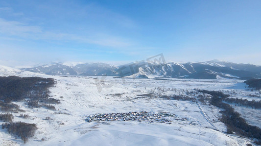 新疆雪山风景