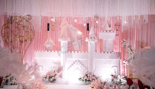 婚礼现场粉色城堡摄影图配图
