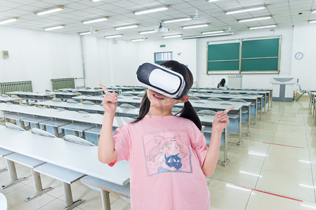 体验VR互动VR人工智能VR眼镜摄影图配图