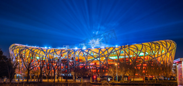北京鸟巢国家体育场灯光夜景摄影图配图
