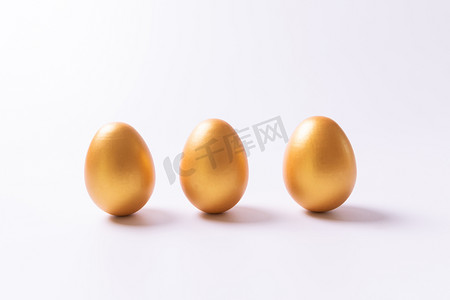 立蛋金色的蛋春分24节气习俗摄影图配图
