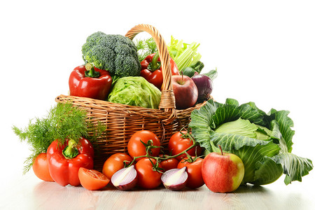 饮食摄影照片_蔬菜水果篮子瓜果水果蔬菜篮子堆
