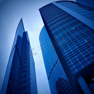 玻璃城市摄影照片_新的办公大楼在商务中心