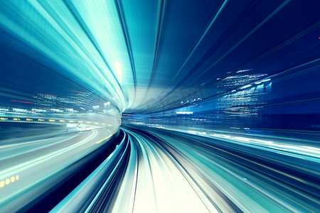 速度表hover摄影照片_自动的导轨火车在晚上