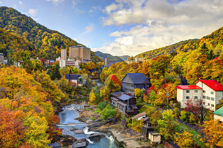 日本酒店摄影照片_定山溪，日本在秋天