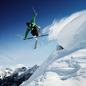 移动端端首页摄影照片_跳跃滑雪者