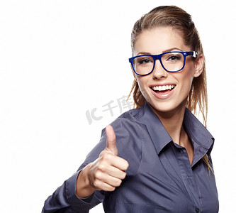 biznes摄影照片_快乐的微笑业务女人与手势竖起大拇指