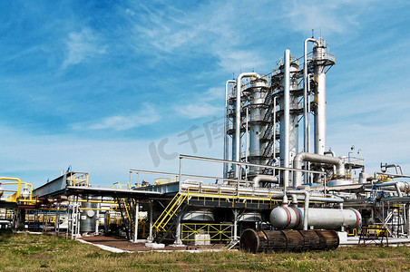 IT行业简历模板摄影照片_参观天然气加工厂.天然气和石油工业