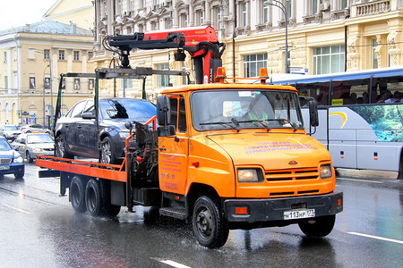 道路服务摄影照片_交通运输现代建筑卡车