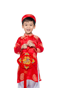 小清新日系风格摄影照片_身穿传统服装的小越南男孩