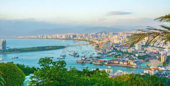 明亮摄影照片_三亚城市全景, 城市的最高点, 凤凰岛.