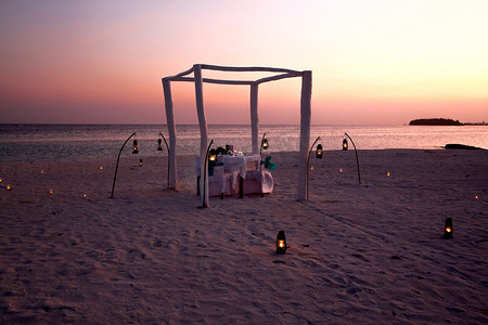 沙滩布置摄影照片_马尔代夫海景