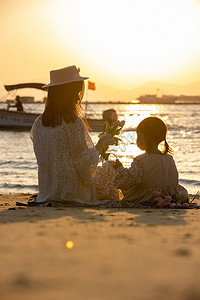 温馨边框免费下载摄影照片_母亲节海边夏天日落温馨摄影图配图