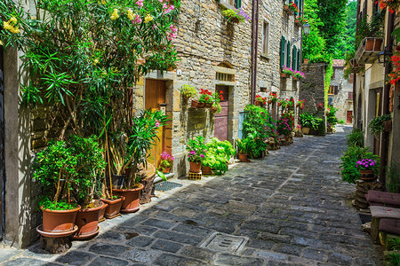 Italian street in provincial town of Tuscan