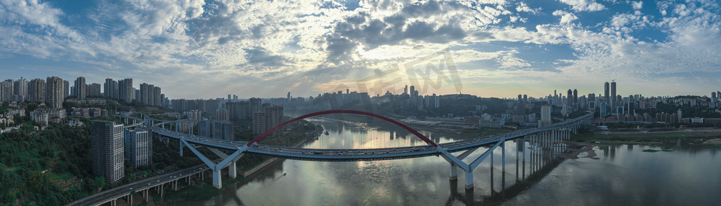 黄昏车摄影照片_菜园坝大桥下午桥梁城市拍照摄影图配图