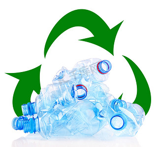 消费者图标摄影照片_白色衬底上分离回收的塑料瓶回收的概念，