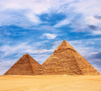 piramide摄影照片_Pyramid