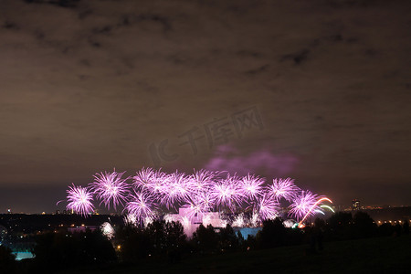 烟花2016摄影照片_艺术节的圆形光 