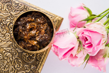 Gulkand，也被称为 Gulqand，是玫瑰花瓣在印度，通常用的嚼槟榔咖喱流行一个甜保护