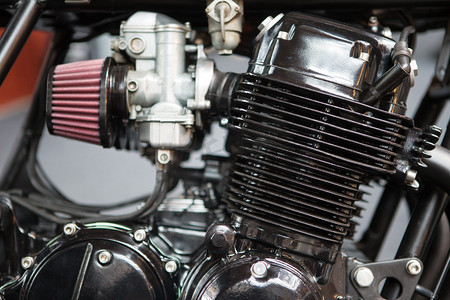 close摄影照片_close up detail image of motorbike engine