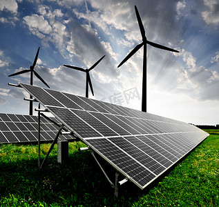 太阳能电池板和风力发电机组