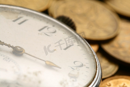 时间就是金钱硬币和时钟宏概念