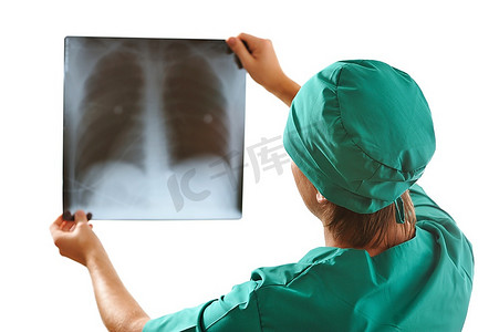 炭烧澳洲牛肋骨摄影照片_医生正在看X光片(白色隔膜)