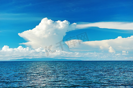 菲律宾博霍市海面上的天空