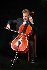 大提琴演奏家