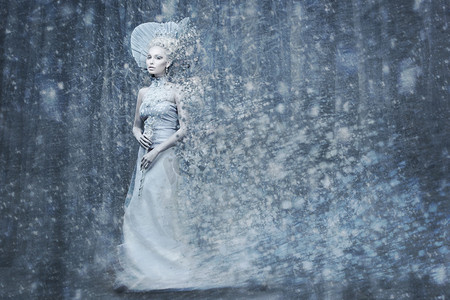 在魔法童话雪之女王阿甘