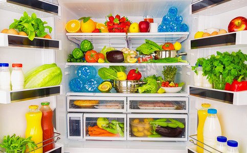 冰箱水果摄影照片_健康食品概念
