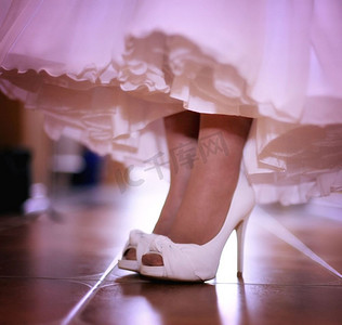 婚纱与女装&S的鞋子
