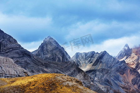 科拉摄影照片_风景雪山高山在安第斯山脉，附近的瓦拉斯，秘鲁