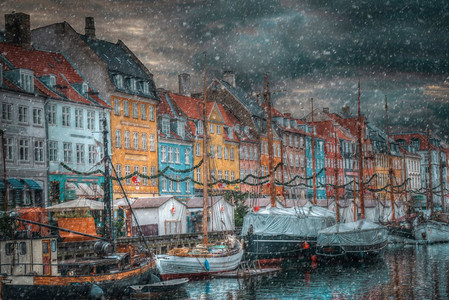 冬天有雪。尼哈文是哥本哈根的老港口。丹麦。尼哈文是哥本哈根的老港湾