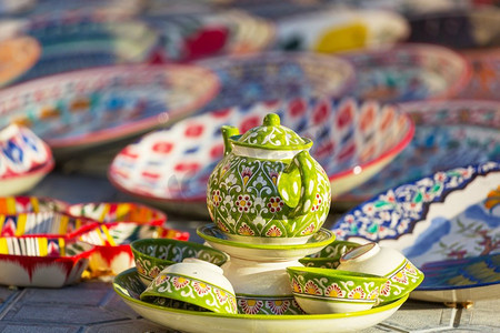 陶瓷工艺摄影照片_中亚乌兹别克斯坦美丽的手工陶瓷