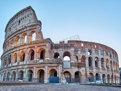 精美圆形花纹摄影照片_竞技场在日出在罗马，意大利 