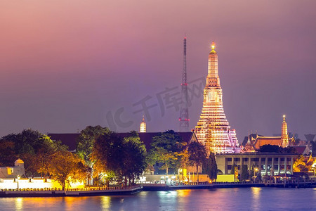 Wat Arun黎明寺在曼谷泰国