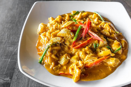 油炸食品摄影照片_辣椒蟹肉咖喱泰国风味美食