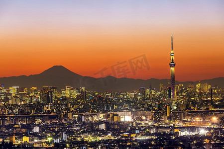 鸟瞰公园摄影照片_东京城市鸟瞰富士山