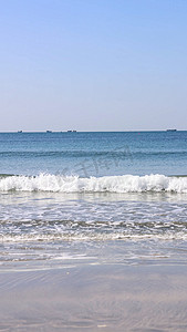 海水海浪蓝天双月湾海景