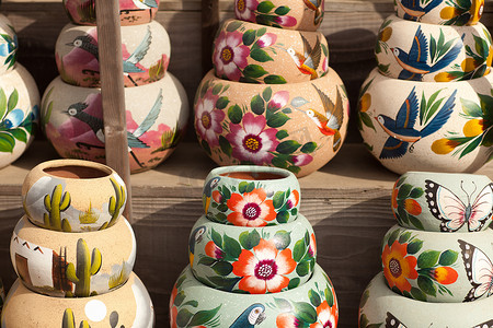 彩绘陶瓷花盆的多样性